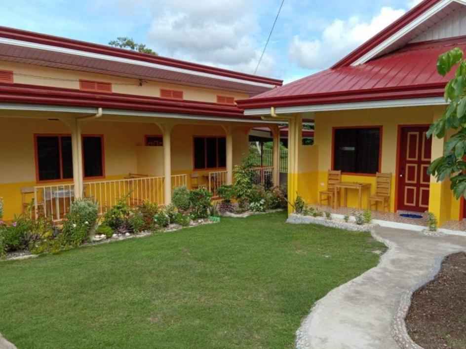 Uptown Guesthouse Siquijor Esterno foto